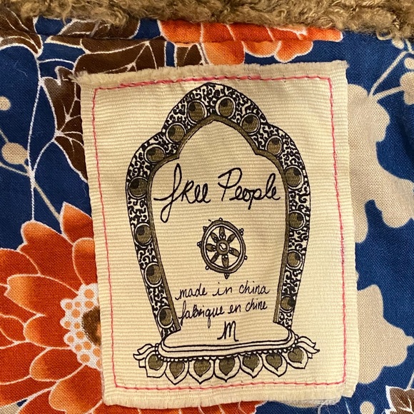 Free People vest with hood - Picture 4 of 6